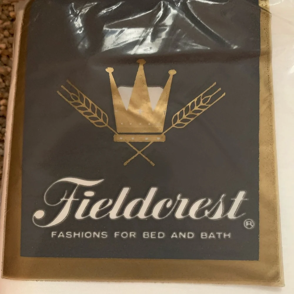 NEW Vintage Fieldcrest Full Flat Sheet 81x108